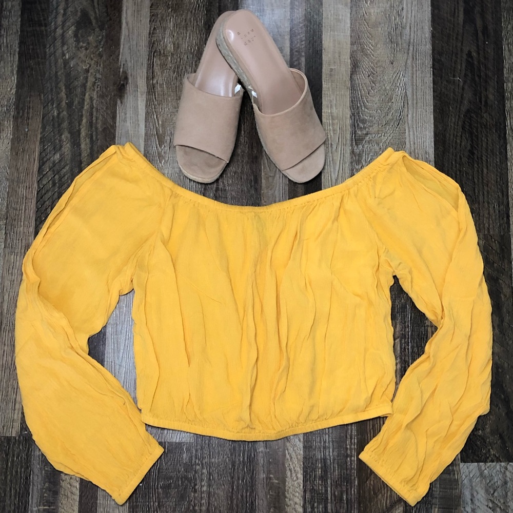 Off the Shoulder Crop Top